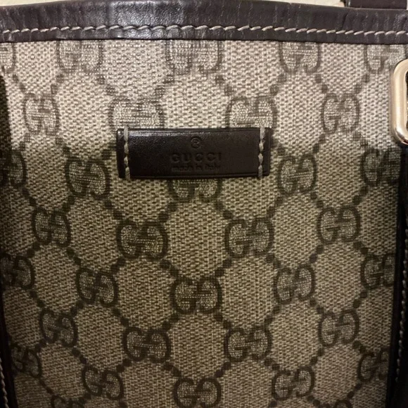 Gucci GG Supreme Large Joy Tote Bag - Picture 2 of 15